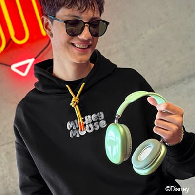 Buzo Hoodie Mickey color  Negro